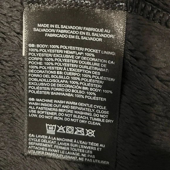 NWT North Face Women’s Osito Jacket - Picture 5 of 6